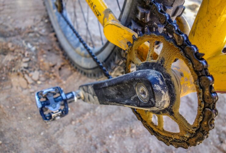 Czyszczenie i konserwacja łańcucha rowerowego - czym smarować łańcuch w rowerze?